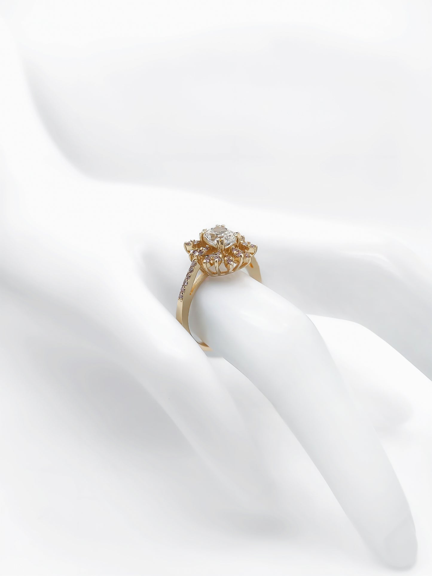 Cushion & Round Diamond Yellow Gold Ring (1.31CT TW)