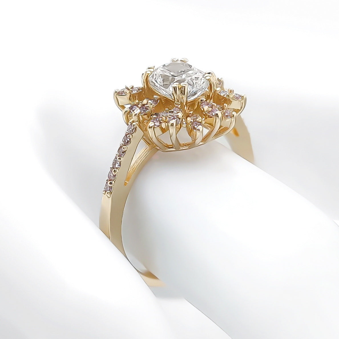 Cushion & Round Diamond Yellow Gold Ring (1.31CT TW)