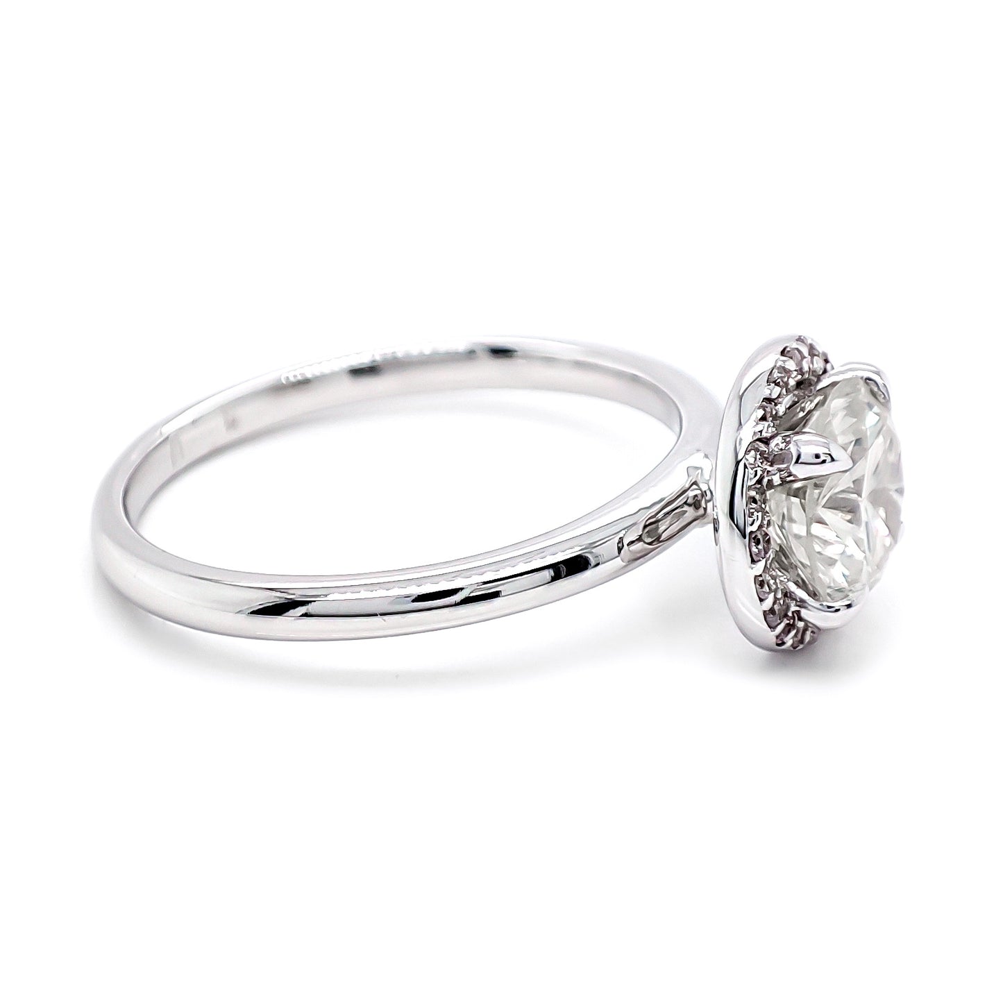 Round Diamond Engagement Ring (1.23CT TW)