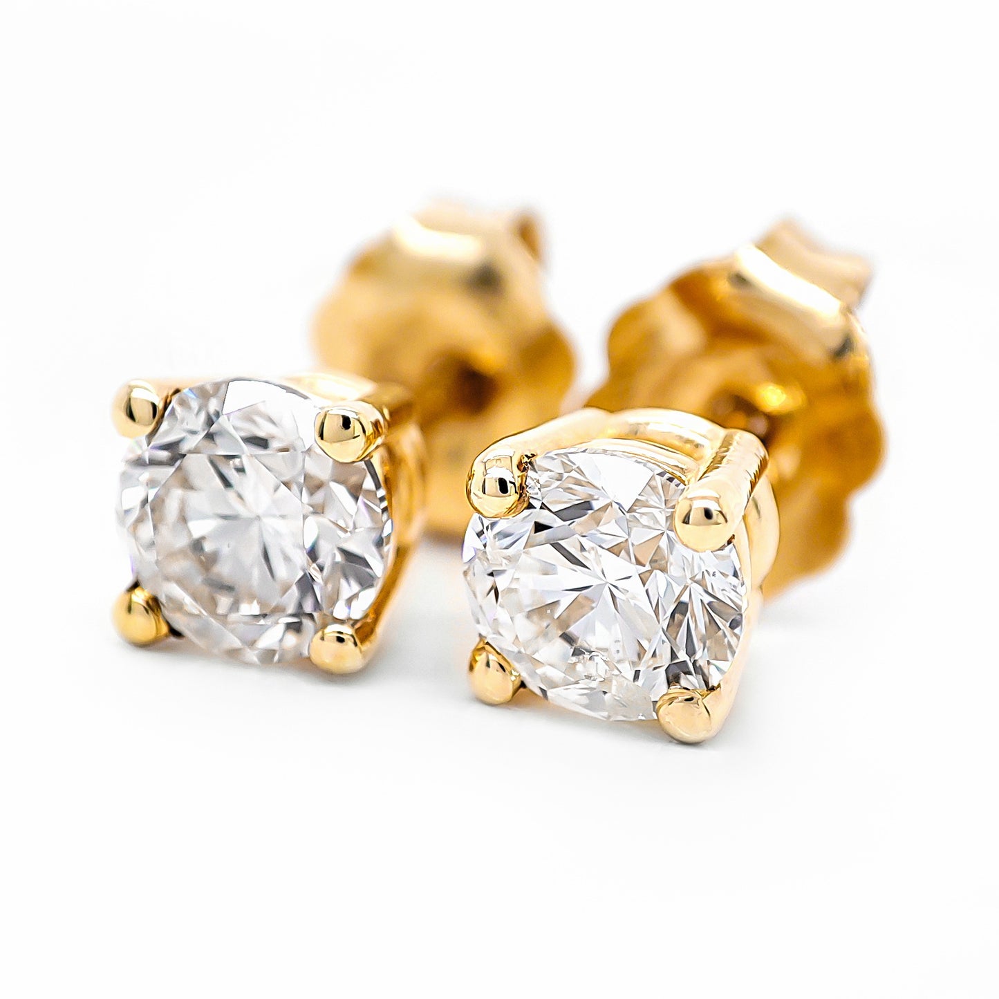 Round Brilliant Diamond Stud Earrings (0.5Ct TW)